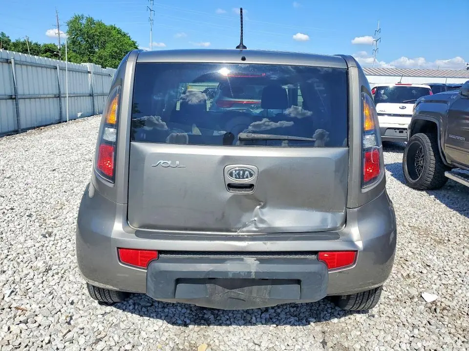 2010 KIA SOUL +  