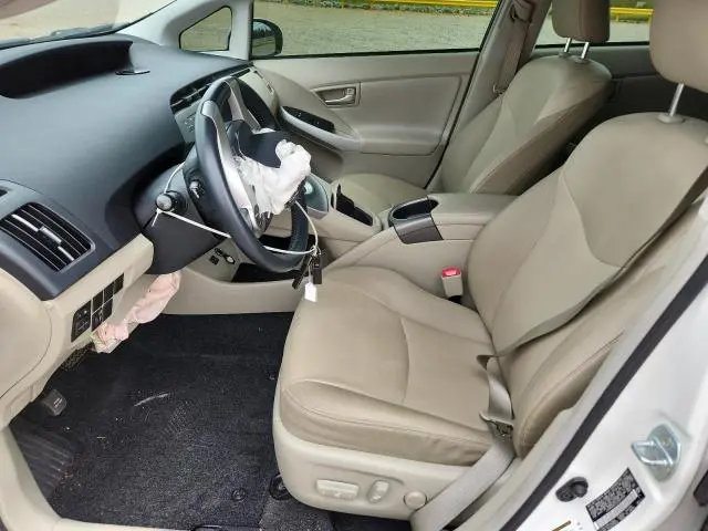 2013 TOYOTA PRIUS FOUR  