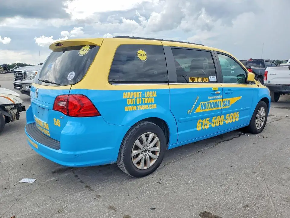 2013 VOLKSWAGEN ROUTAN SE  