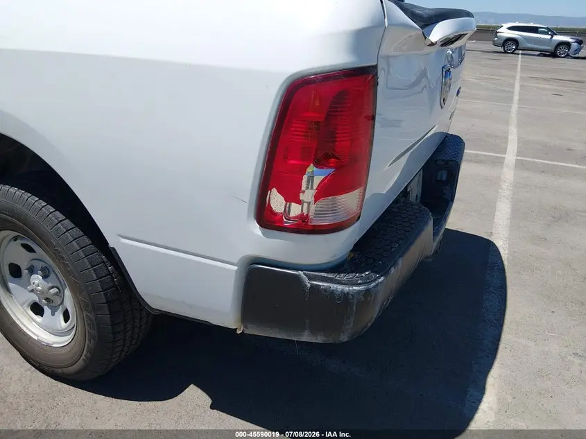 2019 RAM 1500 CLASSIC TRADESMAN  4X4 8' BOX