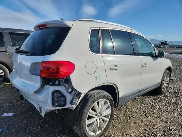 2013 VOLKSWAGEN TIGUAN S  