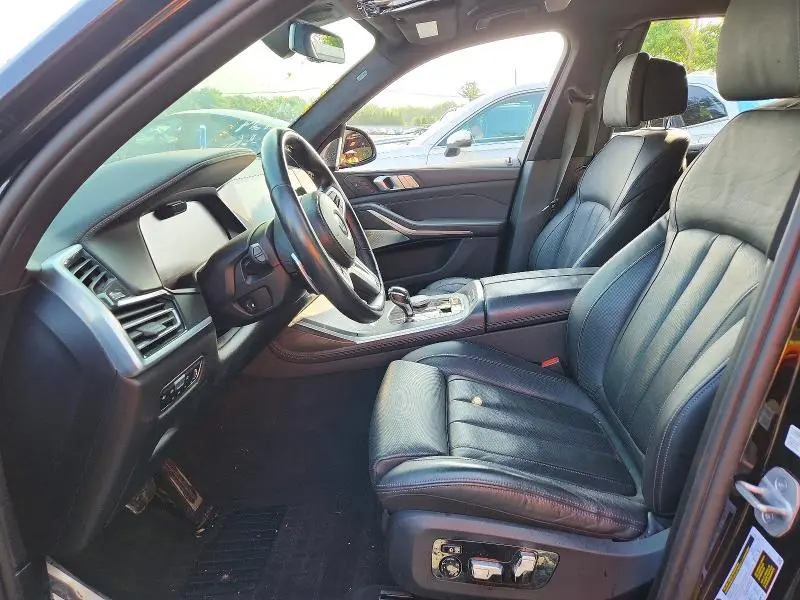 2021 BMW X7 M50I  