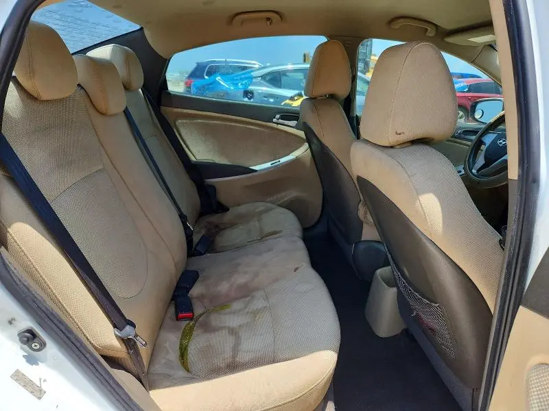 2012 HYUNDAI ACCENT GLS  