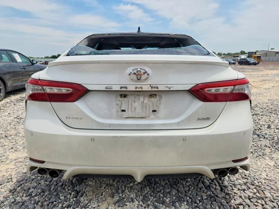 2018 TOYOTA CAMRY XSE V6  