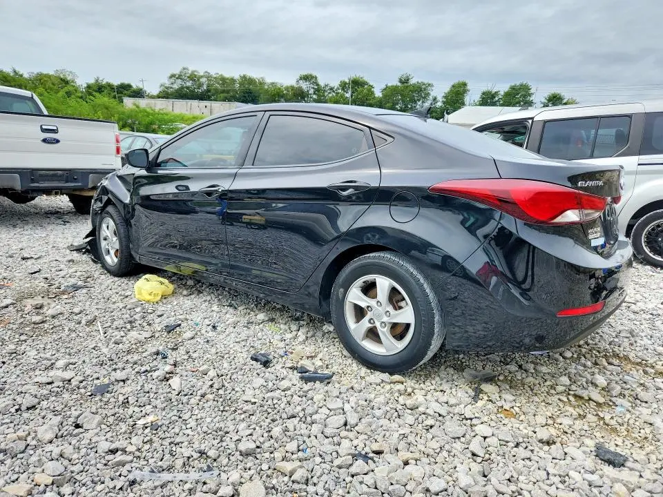 2015 HYUNDAI ELANTRA SE  