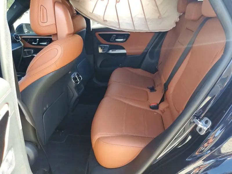 2023 MERCEDES-BENZ GLC 300  