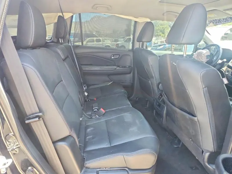 2021 HONDA PILOT SE  