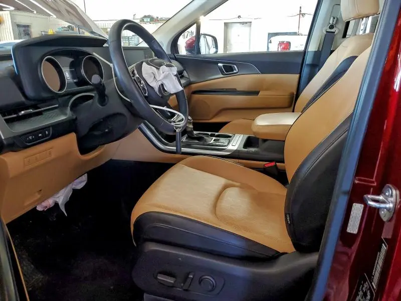 2024 KIA CARNIVAL LX  