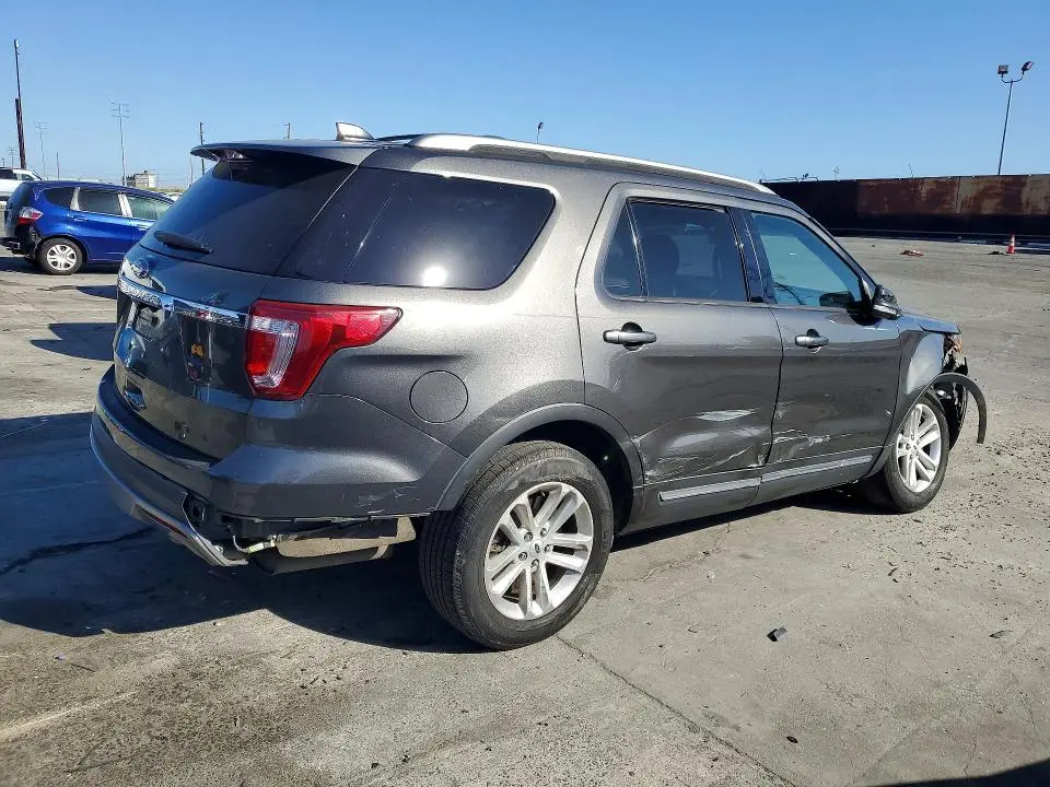 2017 FORD EXPLORER XLT  
