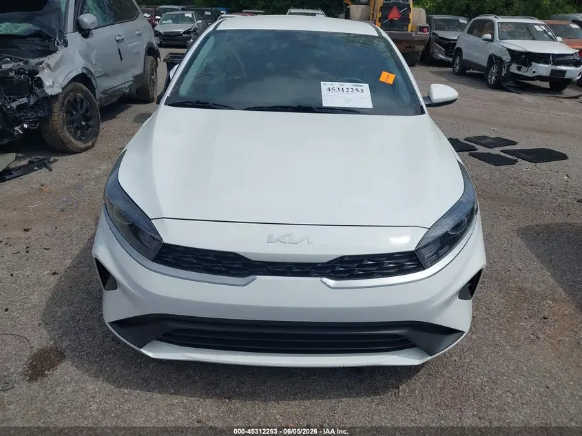 2024 KIA FORTE LX
