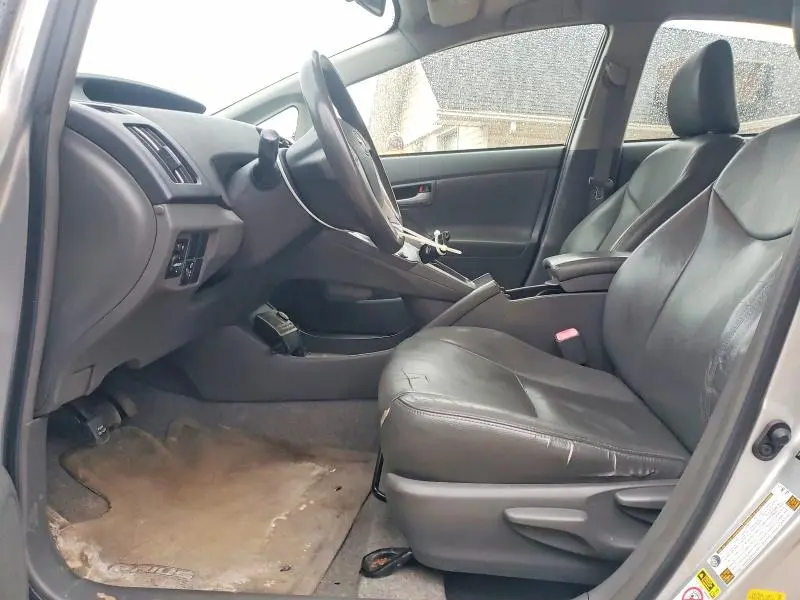 2011 TOYOTA PRIUS TWO  