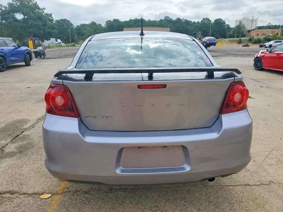 2013 DODGE AVENGER SE  