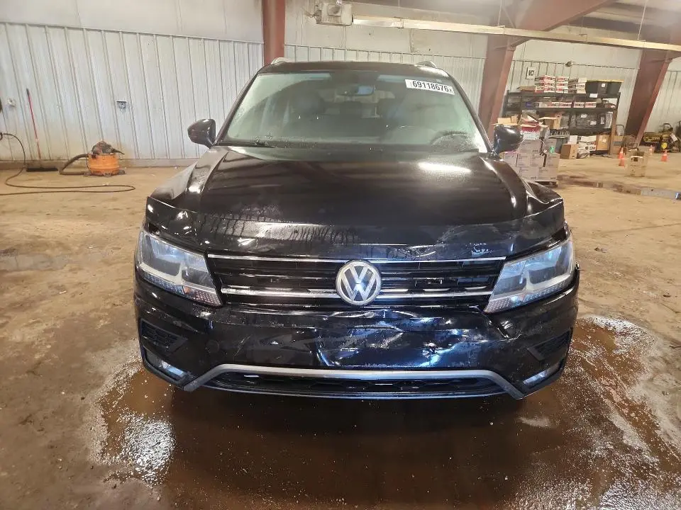 2018 VOLKSWAGEN TIGUAN SE  
