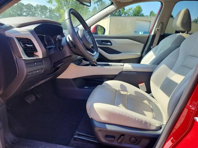 2022 NISSAN ROGUE SL  