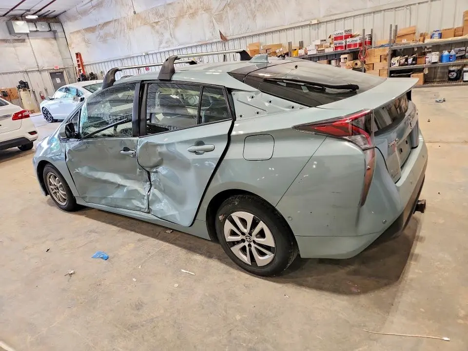2018 TOYOTA PRIUS FOUR  