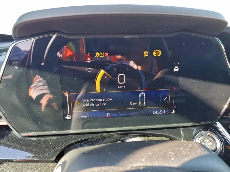 2025 CHEVROLET TRAX 2RS  