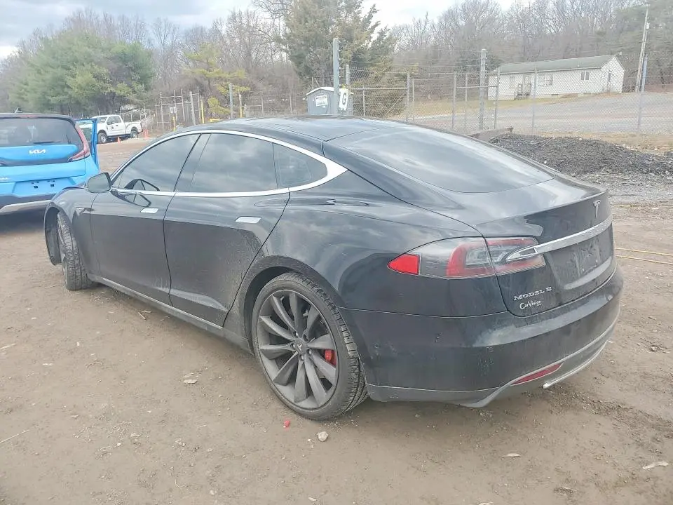 2015 TESLA MODEL S   