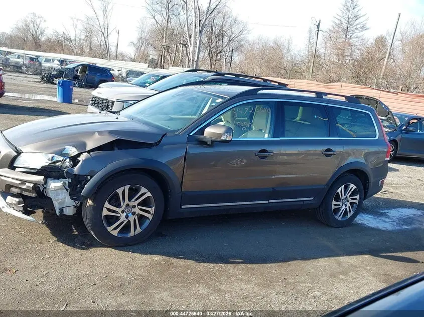 2015 VOLVO XC70 3.2 PLATINUM