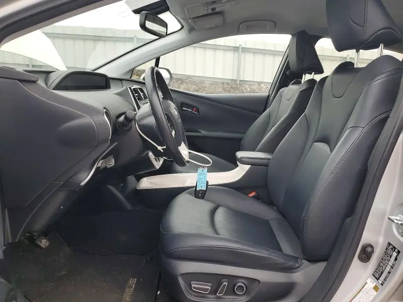 2016 TOYOTA PRIUS FOUR  