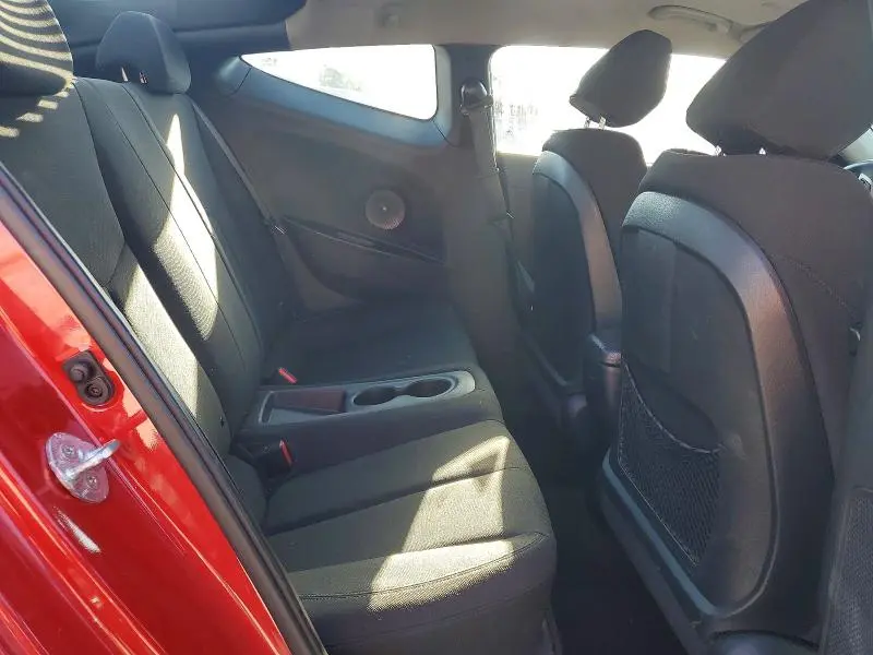 2016 HYUNDAI VELOSTER BASE  