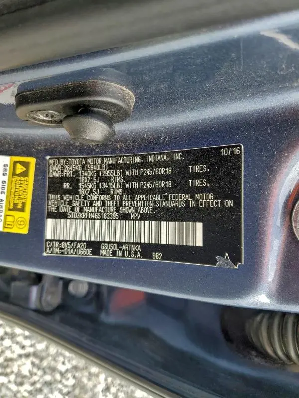 2016 TOYOTA HIGHLANDER LE  