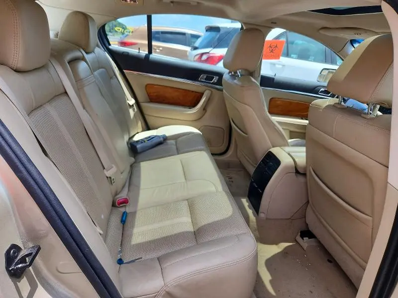 2011 LINCOLN MKS   