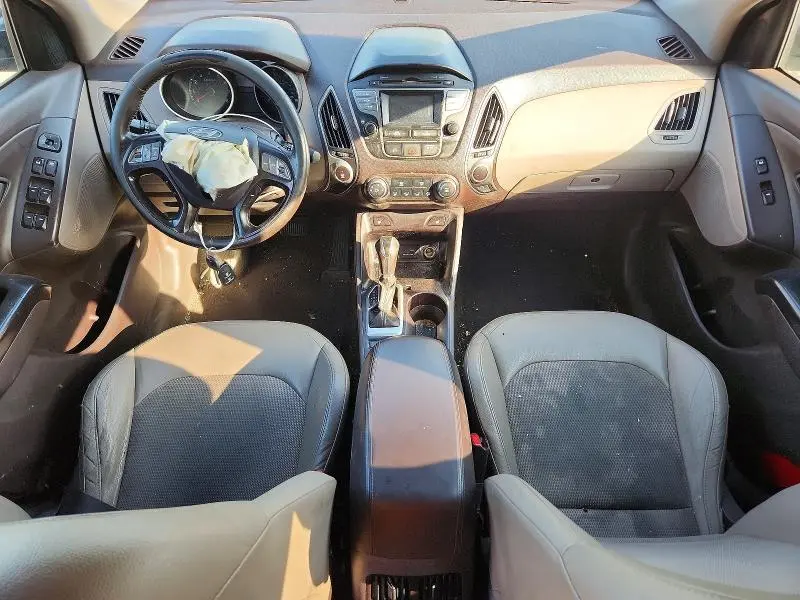 2015 HYUNDAI TUCSON SE  