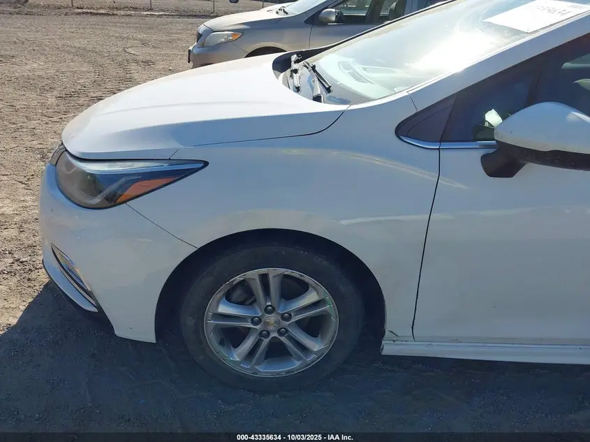 2018 CHEVROLET CRUZE LT AUTO