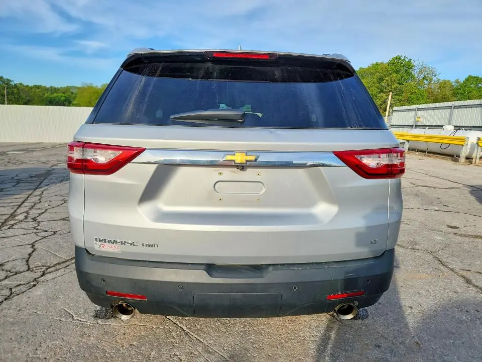 2021 CHEVROLET TRAVERSE LT  