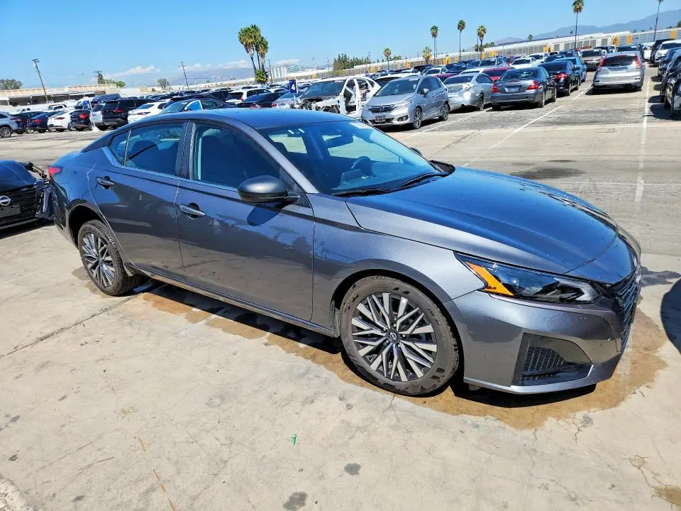 2026 NISSAN ALTIMA SV  