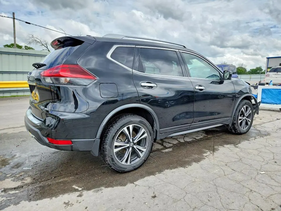 2019 NISSAN ROGUE SV  