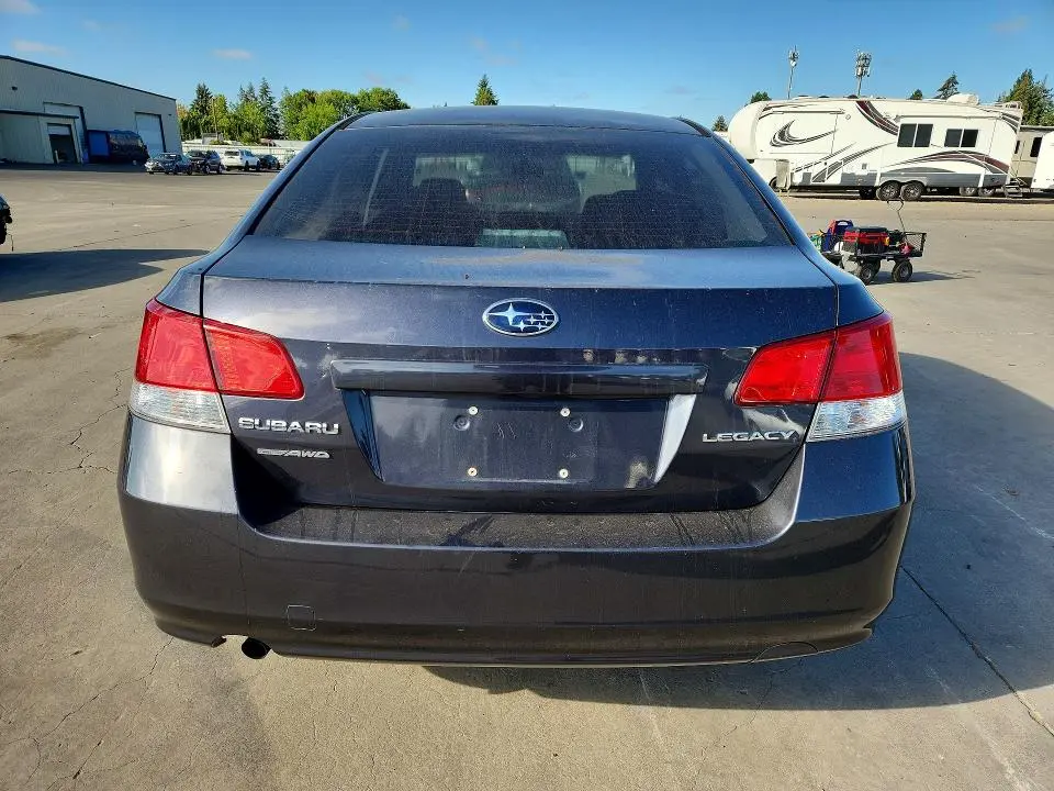 2013 SUBARU LEGACY 2.5I  