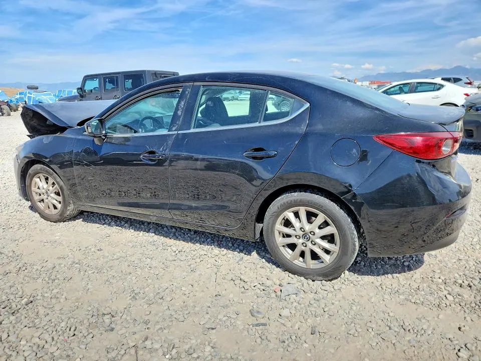 2016 MAZDA 3 TOURING  