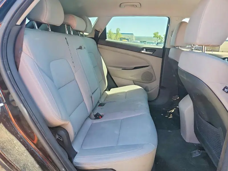 2020 HYUNDAI TUCSON SE  