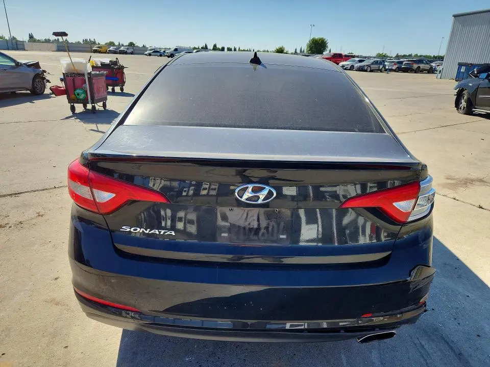 2017 HYUNDAI SONATA SE  
