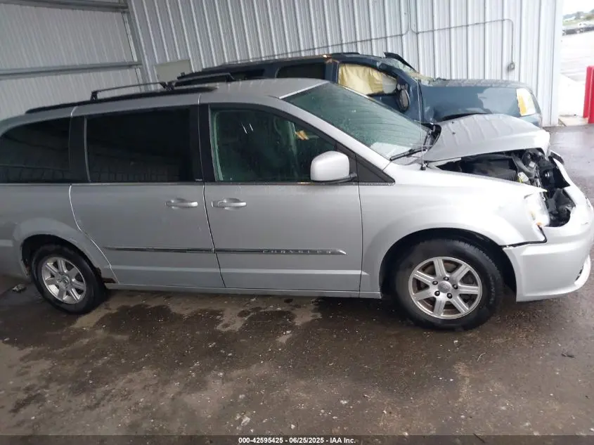 2012 CHRYSLER TOWN & COUNTRY TOURING