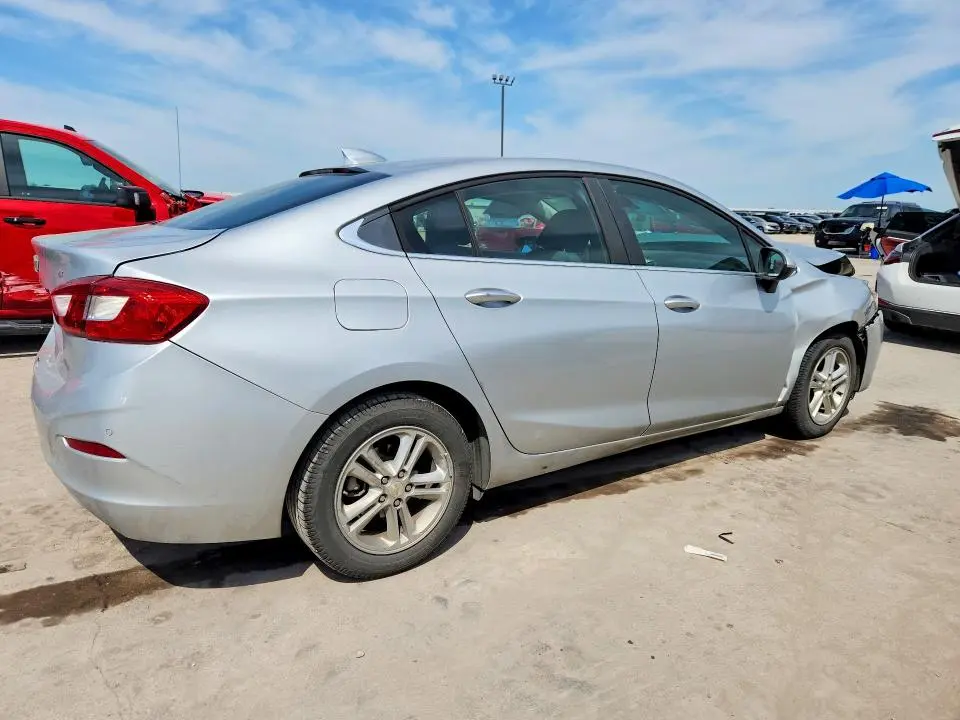 2018 CHEVROLET CRUZE LT  