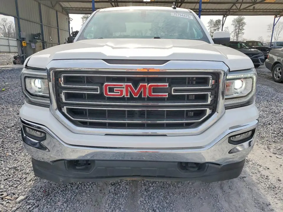 2017 GMC SIERRA K1500 SLE  