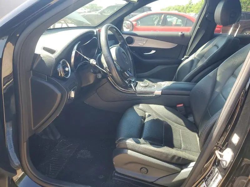 2019 MERCEDES-BENZ GLC 300 4MATIC  
