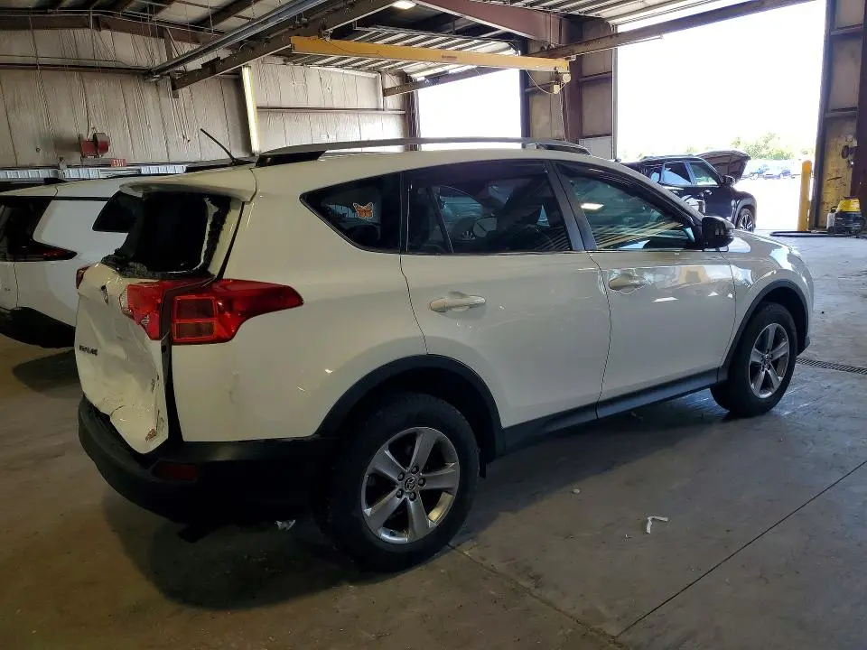 2015 TOYOTA RAV4 XLE  