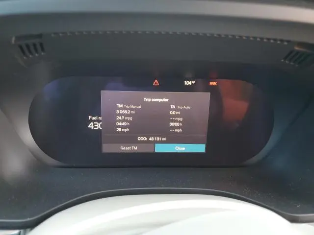 2022 VOLVO XC60 B5 MOMENTUM  