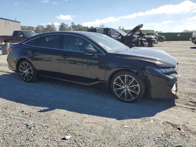 2019 TOYOTA AVALON XLE  