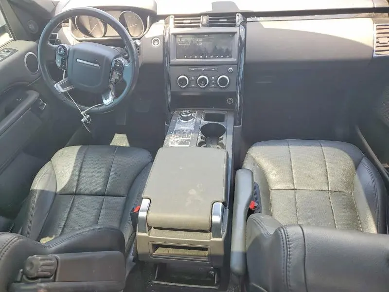 2020 LAND ROVER DISCOVERY SE  