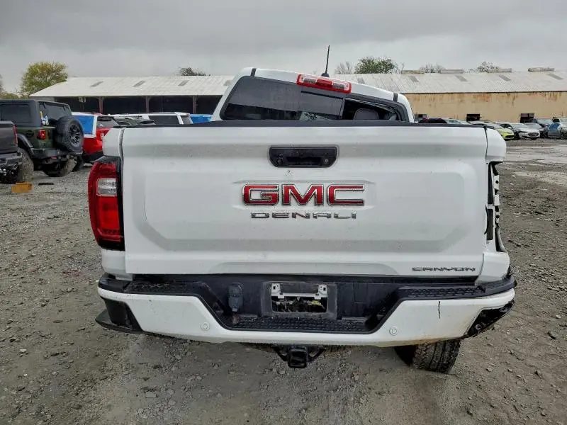 2024 GMC CANYON DENALI  
