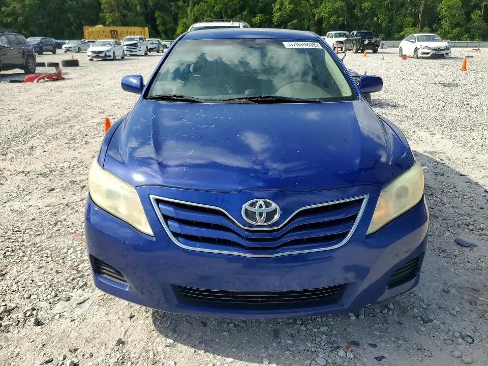 2010 TOYOTA CAMRY LE  