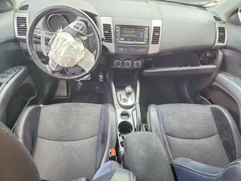 2011 MITSUBISHI OUTLANDER XLS  