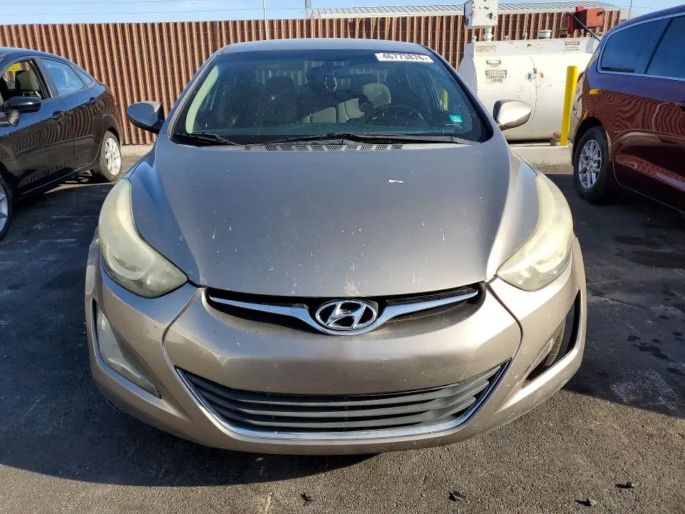 2014 HYUNDAI ELANTRA SE  