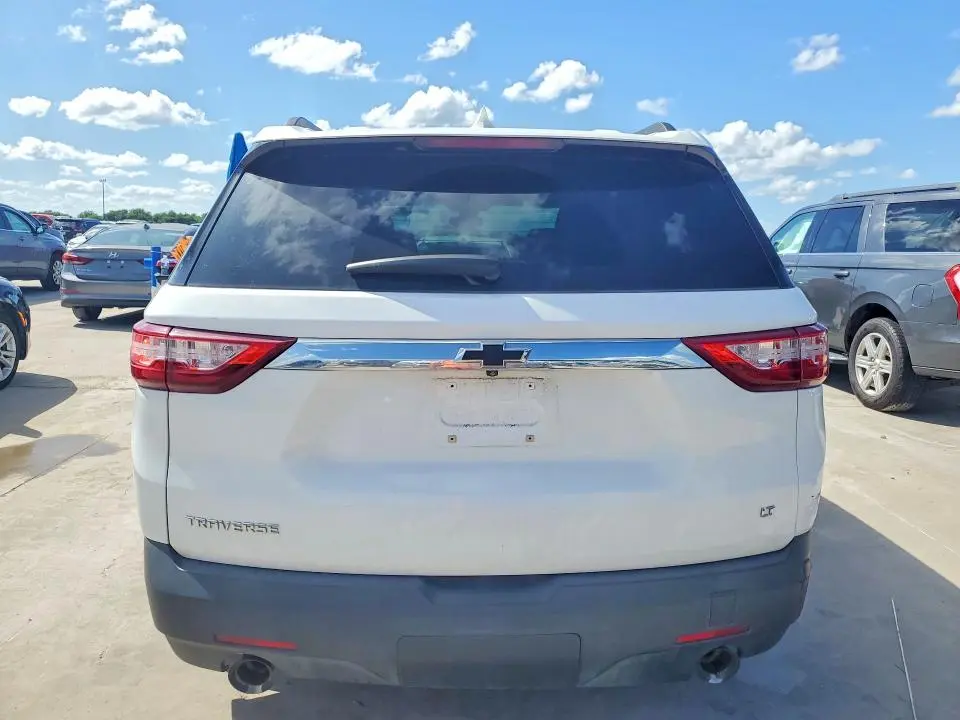2019 CHEVROLET TRAVERSE LT  