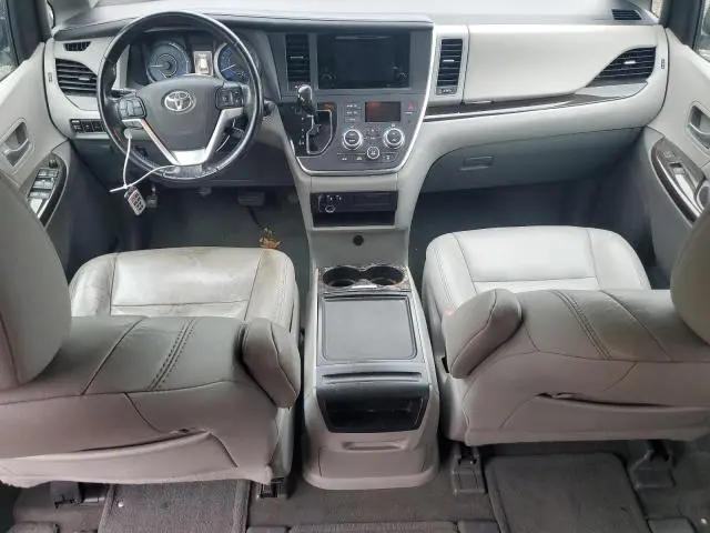 2015 TOYOTA SIENNA XLE  