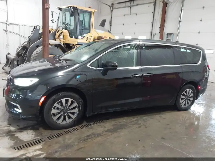 2023 CHRYSLER PACIFICA HYBRID TOURING L